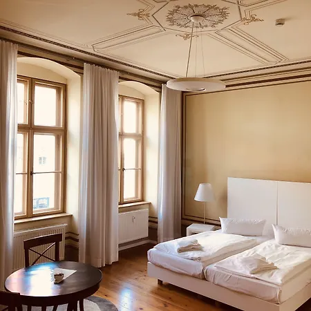 Cranach-herberge Centre Hotell 3*